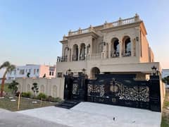 DHA Phase 7, 01 Kanal, 05 Bed, Luxury House For Sale.