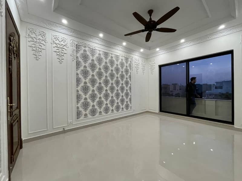 DHA Phase 7, 01 Kanal, 05 Bed, Luxury House For Sale. 21