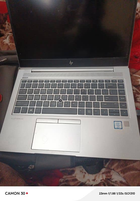 HP Elitebook core I5 8 generation 8gb ram 256 SSD 0