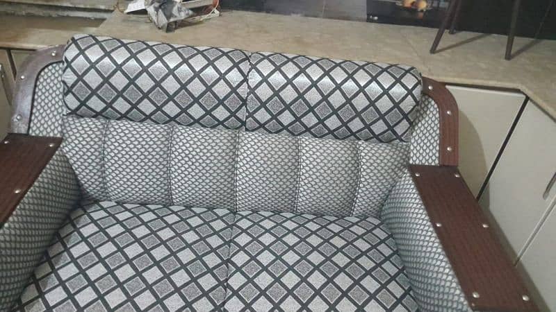 New sofa sey urgent sale 1