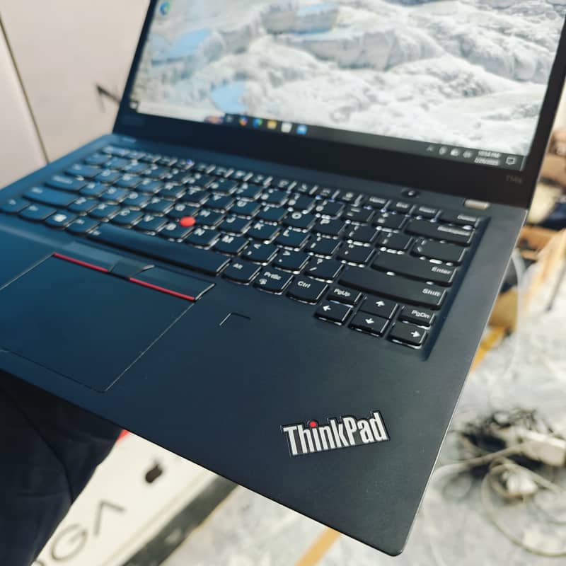 Lenovo Thinkpad T14s (10th Gen) Ryzen 5 Pro 4650U 3