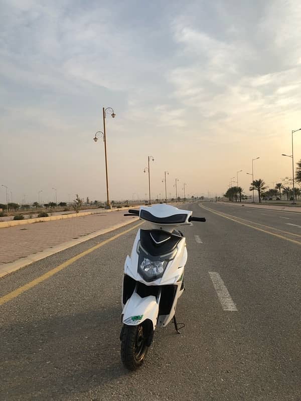 EV scooty 1000watt 1