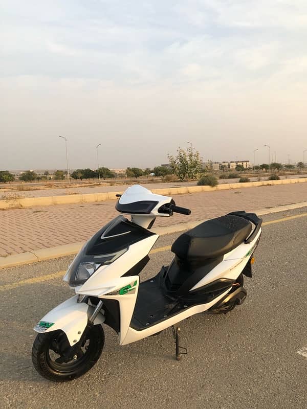 EV scooty 1000watt 2