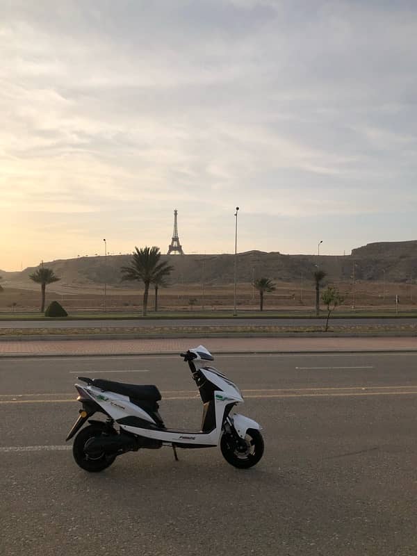 EV scooty 1000watt 5