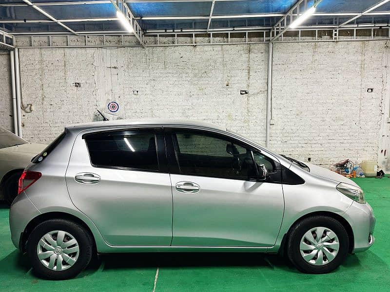 Toyota Vitz 2013 4