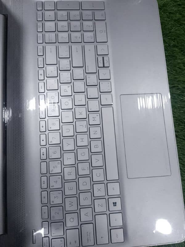 HP ELITEBOOK 3