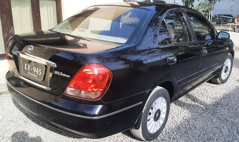 Nissan Sunny 2007 4