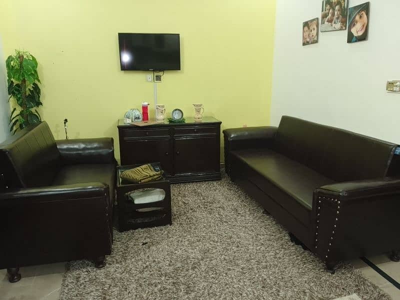 2 sofa set 1 sofa combed & 1 two seater sofa 2