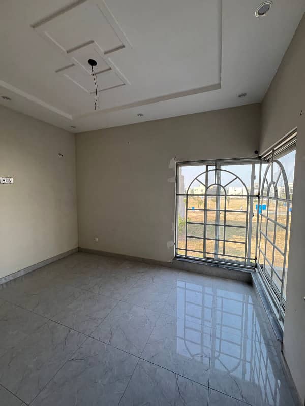 Bahria orchard Lahore rent option available full house 5 marala 2