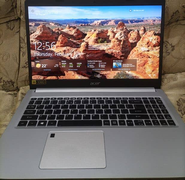 Acer i5 8th Gen, 8 Gb Ram, 256 Gb SSD 4 Gb shared Graphics 2