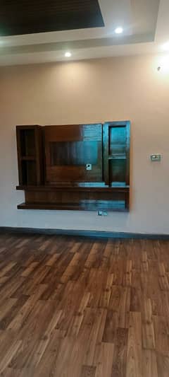 10 MARLA UPPER PORTION AVAILABLE FOR RENT IN VALANCIA HOUSING SOCIETY