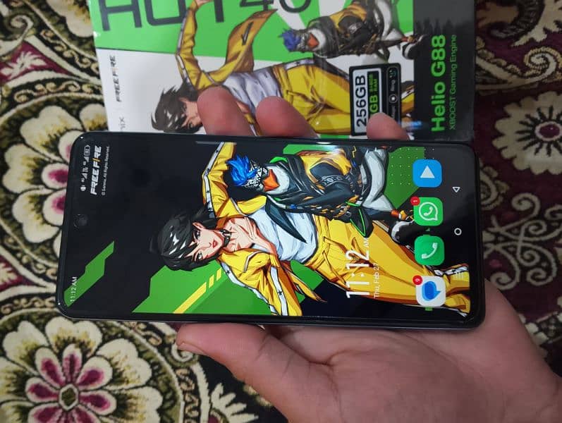 Infinix hot 40 8+8Gb / 256Gb complete box 10/10 4