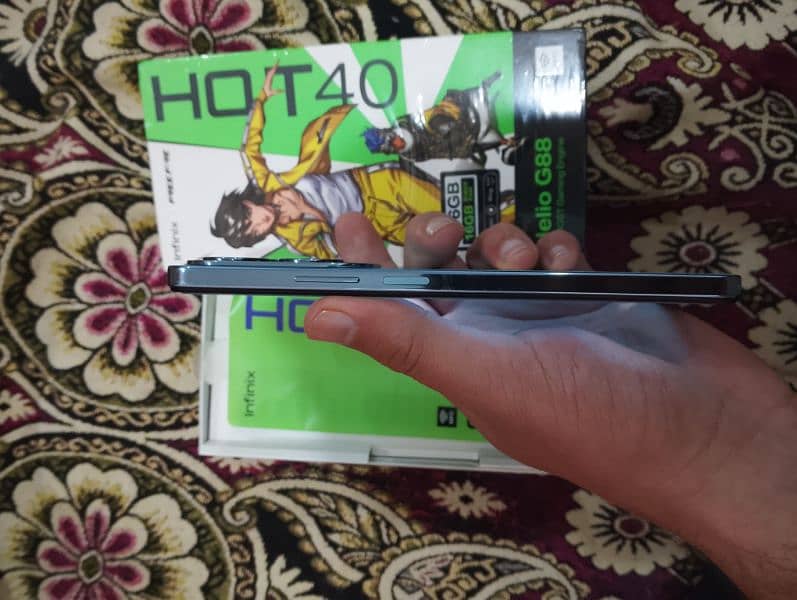 Infinix hot 40 8+8Gb / 256Gb complete box 10/10 6