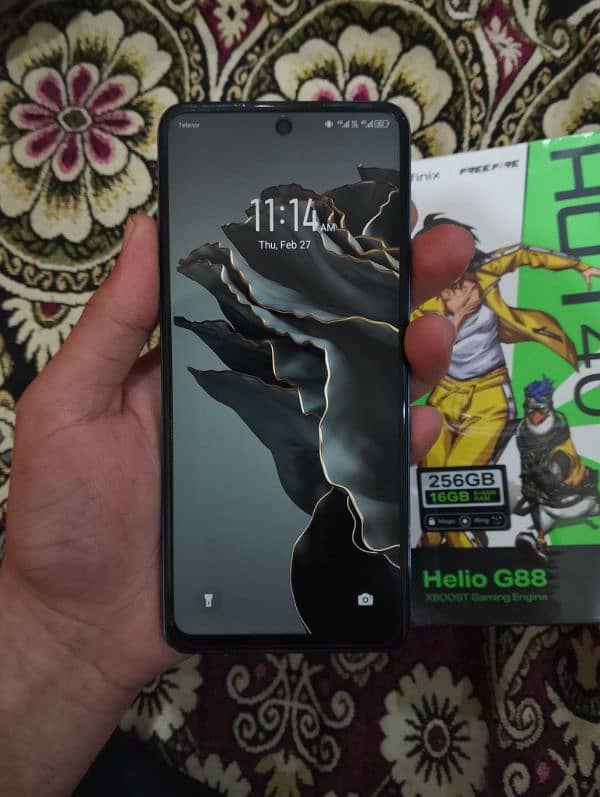 Infinix hot 40 8+8Gb / 256Gb complete box 10/10 9