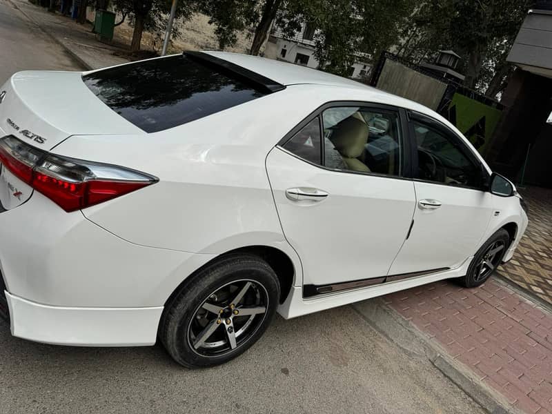 Toyota Corolla Altis 1.6 X cvt-i special Edition 2022 2