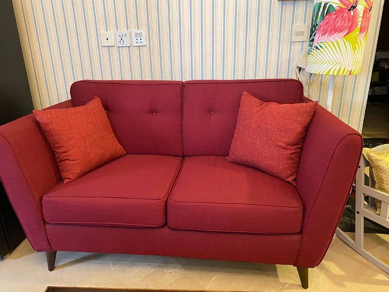 Sofa Set (3 pc) Almost New 4