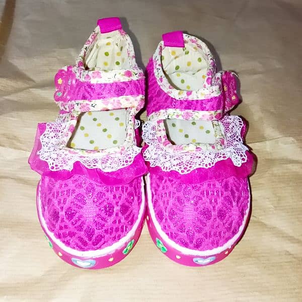 Kids girls shoes 1