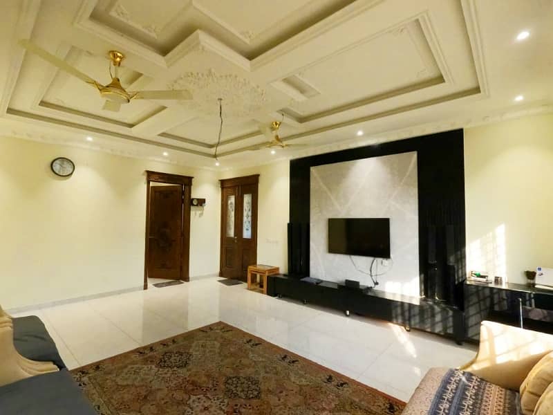 Luxurious Brand New 1 Kanal House For Sale Premium Location 25