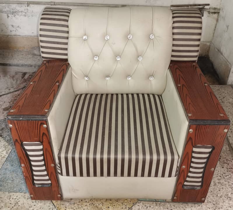 Sofa Set 6 Seater For Sale 1