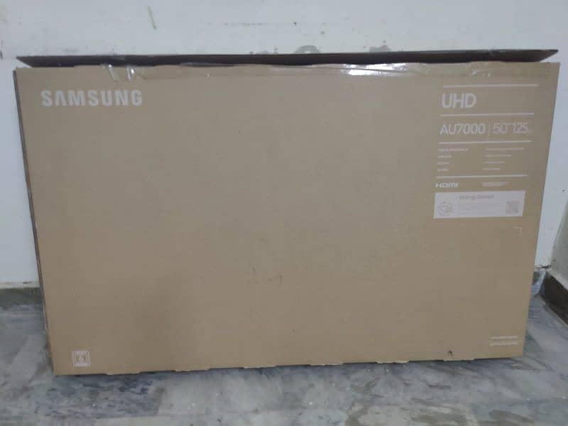 Samsung 50" UHD 4K Smart TV 4