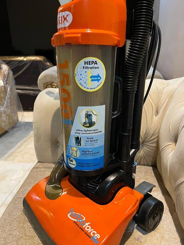 Vax Turbo Cyclonic Vacuum Cleaner 2