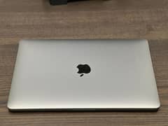 Macbook Pro 2020 with box