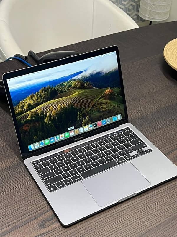 Macbook Pro 2020 with box 2