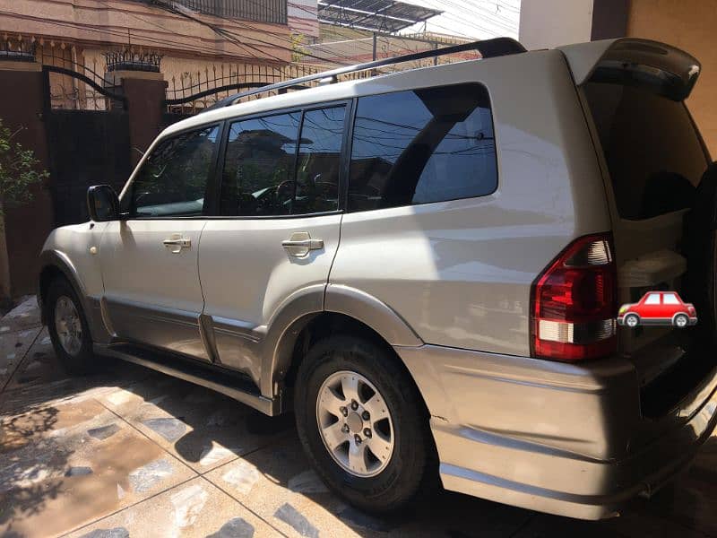 Mitsubishi Pajero GLS FULL OPTION 2005 EXCHANGE POSSIBLE 7