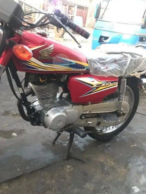 Honda CG-125 (Model 2019) Total Genuine Bike _"03134947622 1