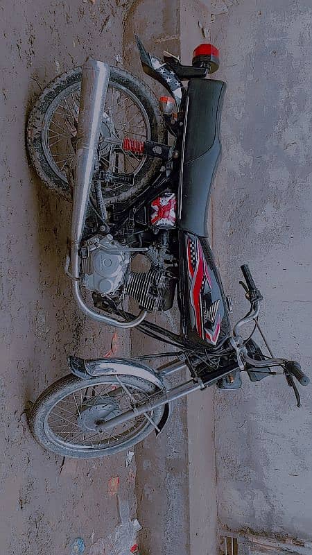 Honda CG 125 2004 Model BNG Number 0