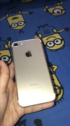 Iphone 7 (golden colour)