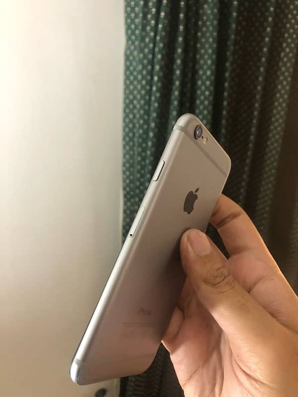 iPhone 6 Black 32GB NON PTA for Sale in Lahore 7