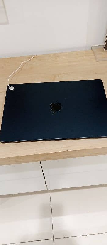 MacBook Air M2 (2023) 6