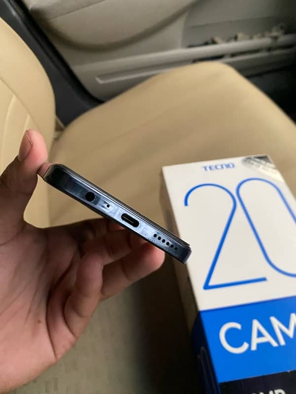 Tecno camon 20 8gb 256gb with box 2