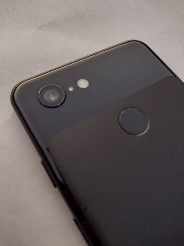 Google Pixel 3 (OEM Lock) 3