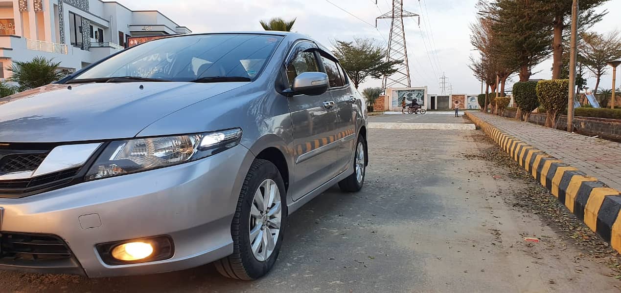 Honda City Aspire 1.3 i-VTEC 2018 Manual 3