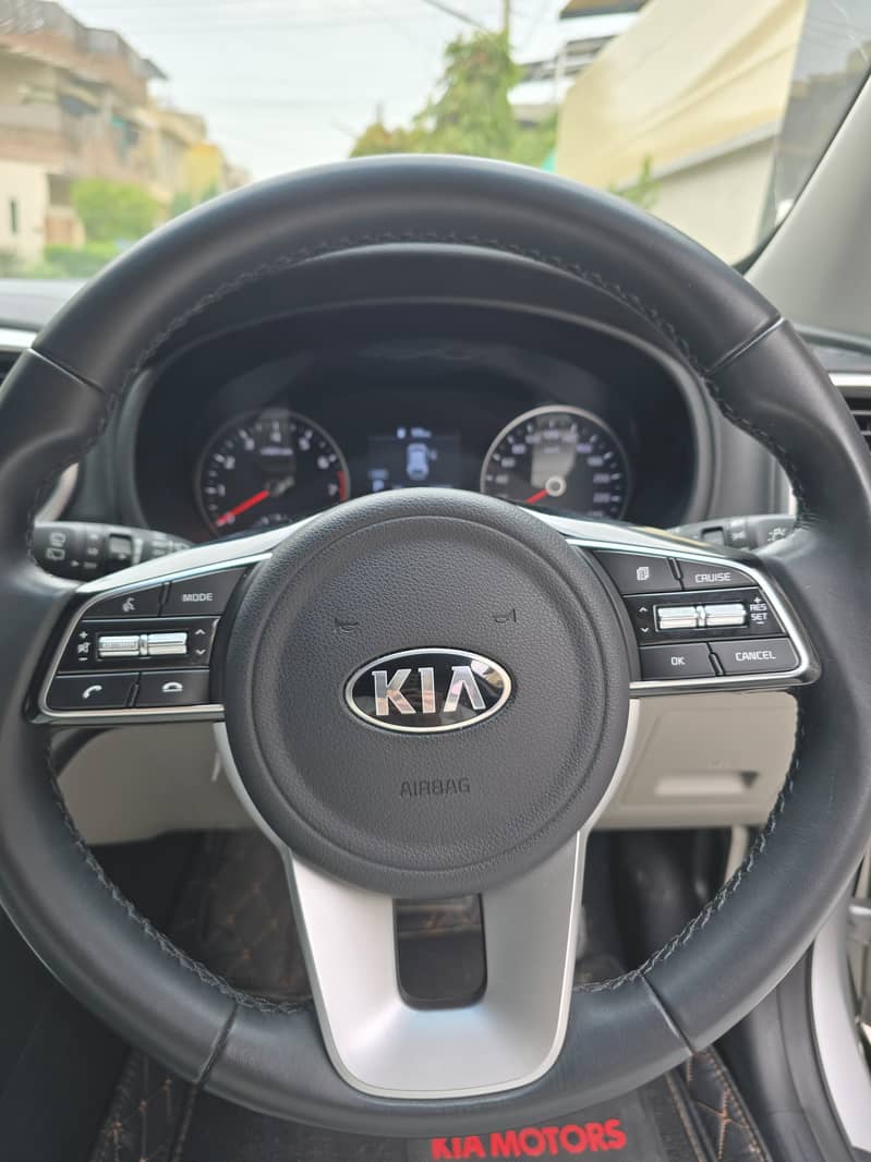 KIA Sportage 2022 13