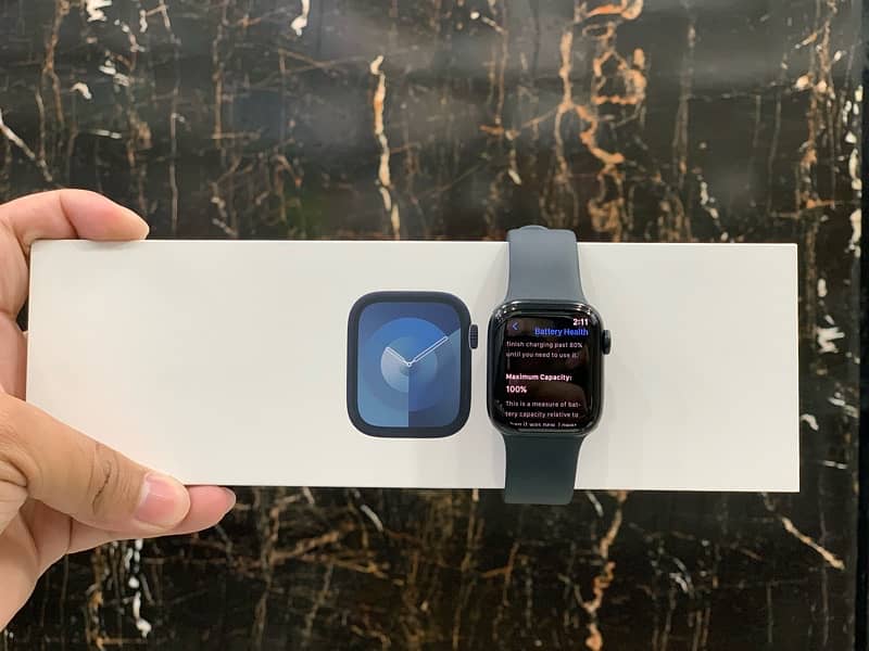 Apple Watch Series 9 5