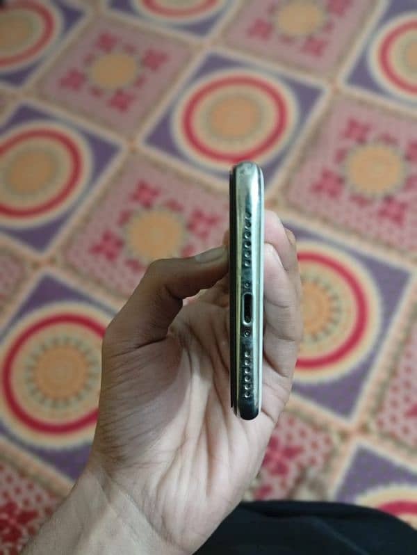 iphone x packed phone urgent sale 1