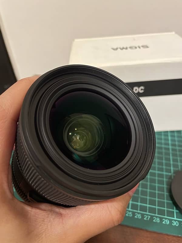 Sigma 18-35mm f/1.8 Canon mount 4