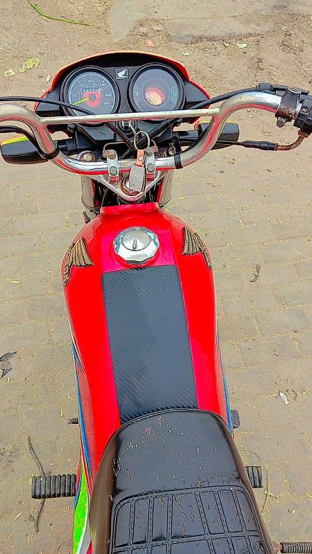 Honda Dream Motorcycle CD70 2018 Model A one Condition 3