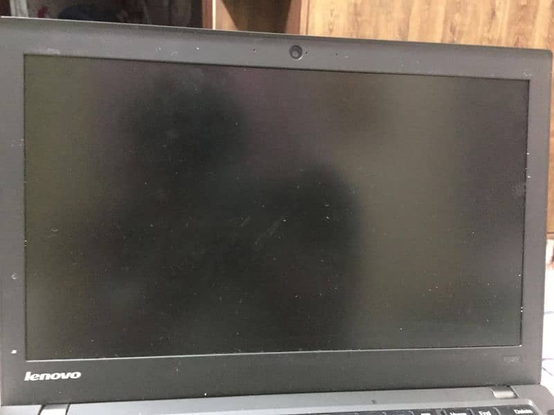 Lenovo Thinkpad core i5 pro 4 generation 1