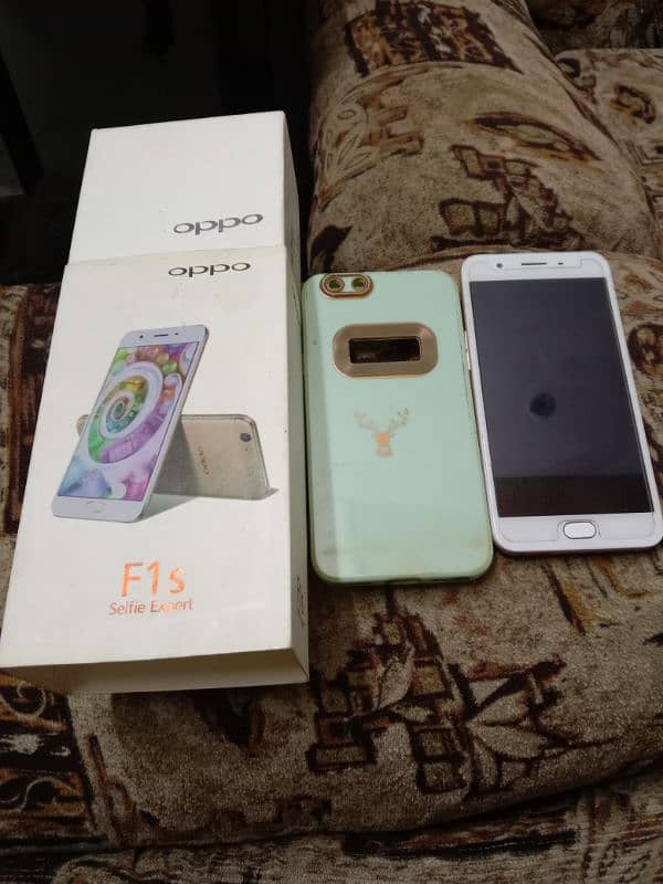 oppo f1s 10/9 good condition 4