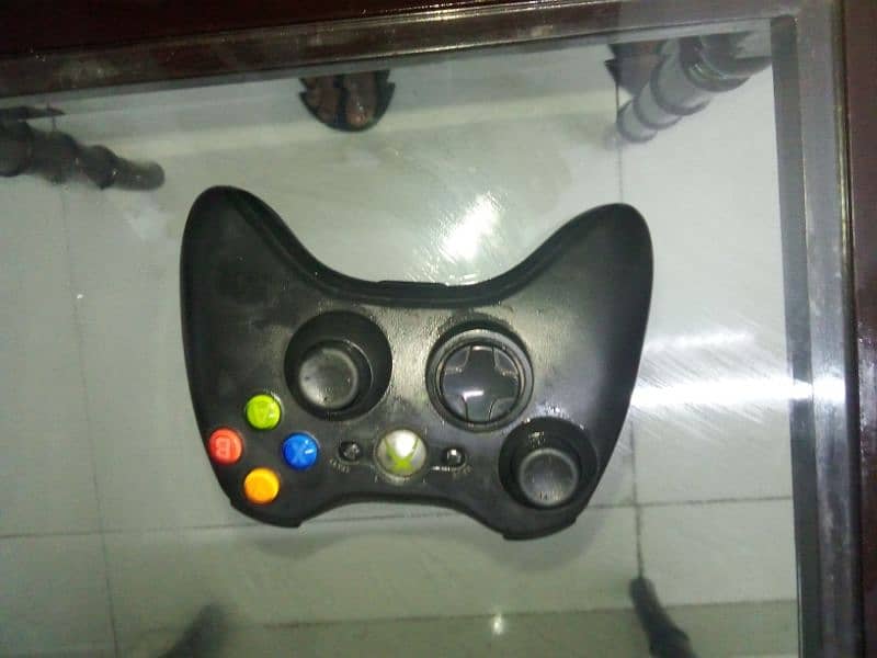 Xbox 360,used for only 3 months 2