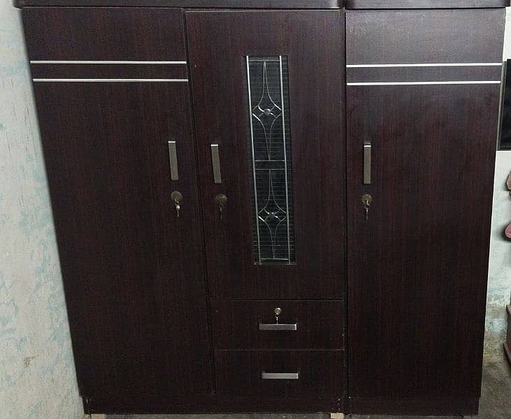 wooden wardrobe/wooden Almirah 0