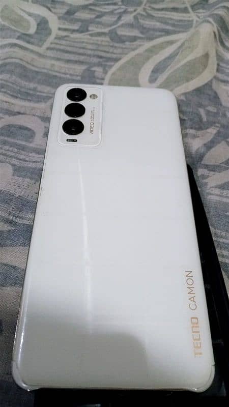 Tecno camon 18P 0