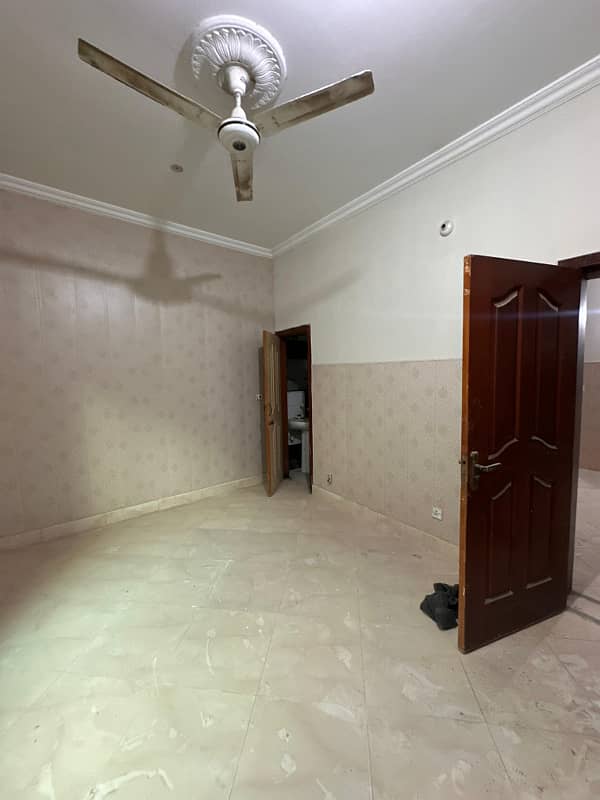 BARND NEW 2ND FLOOR FOR RENT LOCATION YOUSAF COLONY 2