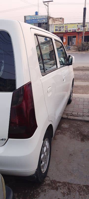 Suzuki Wagon R 2019 5