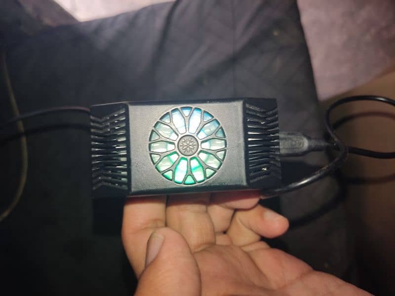 Cooling fan for gaming mobile 2