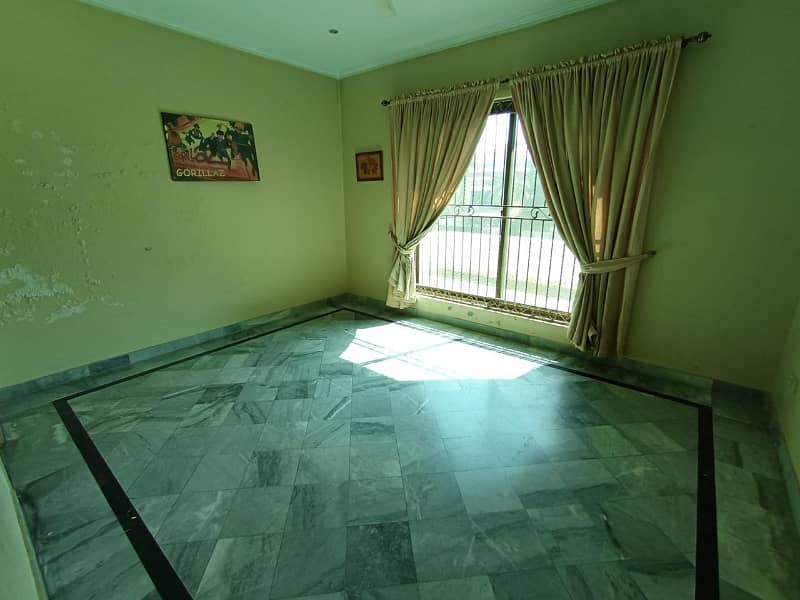 1 Kanal House For Rent Office And Family 10